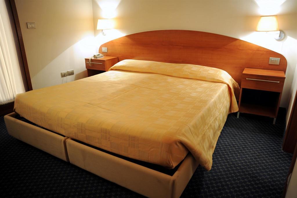Hotel Vittoria San Giórgio di Nogaro Oda fotoğraf